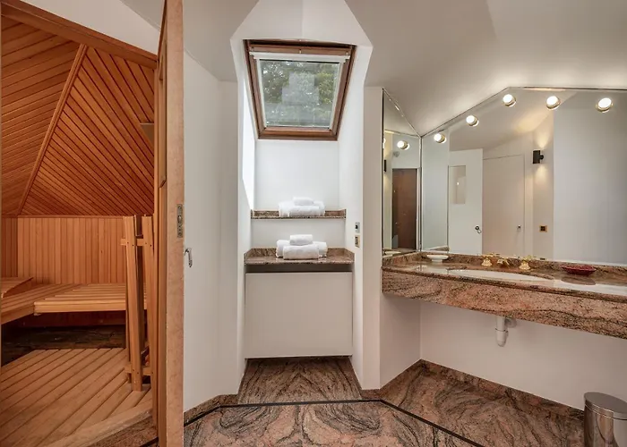 Beatrice Mandello del Lario