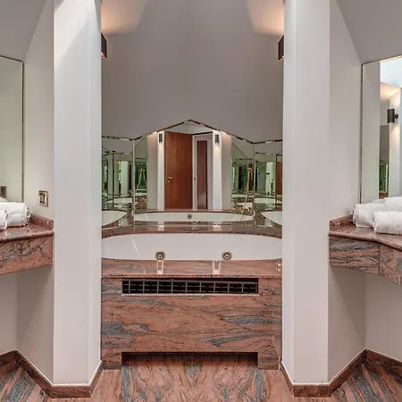 Beatrice * Mandello del Lario